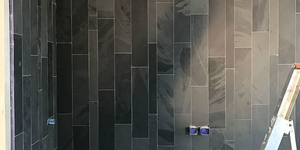 Черная сланцевая плитка для ванной комнаты RKS SLATE Сланец Brazil Black Natural купить плитку из натурального камня (1)