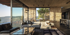 Каменная стена в интерьере из 3D панели RKS SLATE  Кварцит Biege Quartz Country фото интерьера, купить камень с доставкой в РКС Клинкер (18)