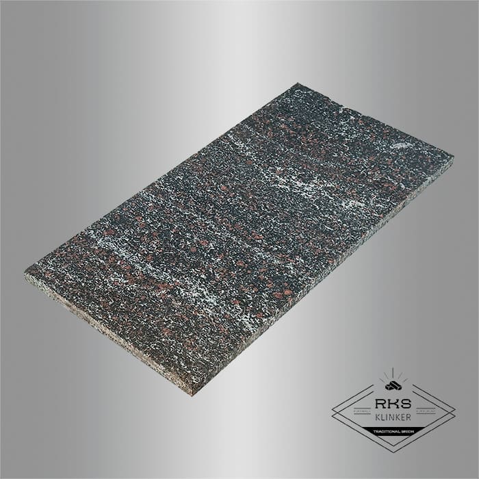 Гранитная плитка Гранатовый амфиболит, Polished в Симферополе