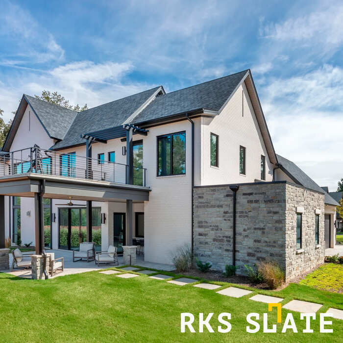 Фасадный облицовочный камень Grey Quartz Temple в Симферополе