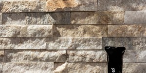 3D панели из натурального камня Кварцит Beige Quartz Classic от бренда  RKS SLATE кухонный фартук  из натурального камня фото (2)