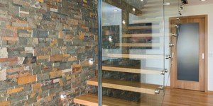 Каменная стена у лестницы заказать 3D панели RKS SLATE Сланец Dark Multicolor Modern с доставкой (2)