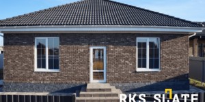 Цоколь дома облицованный черной каменной мозаикой фото 3D панели RKS SLATE Сланец Matt Black Slate Modern заказать (7)