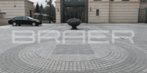 Тротуарная плитка БРАЕР Классико серый и белый  фото объекта - ЖК Баркли, Москва (4)